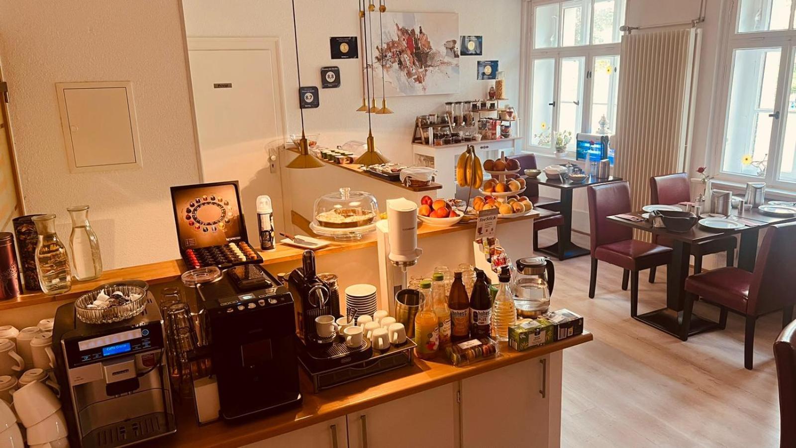 Pension Am Werder Bernburg Esterno foto